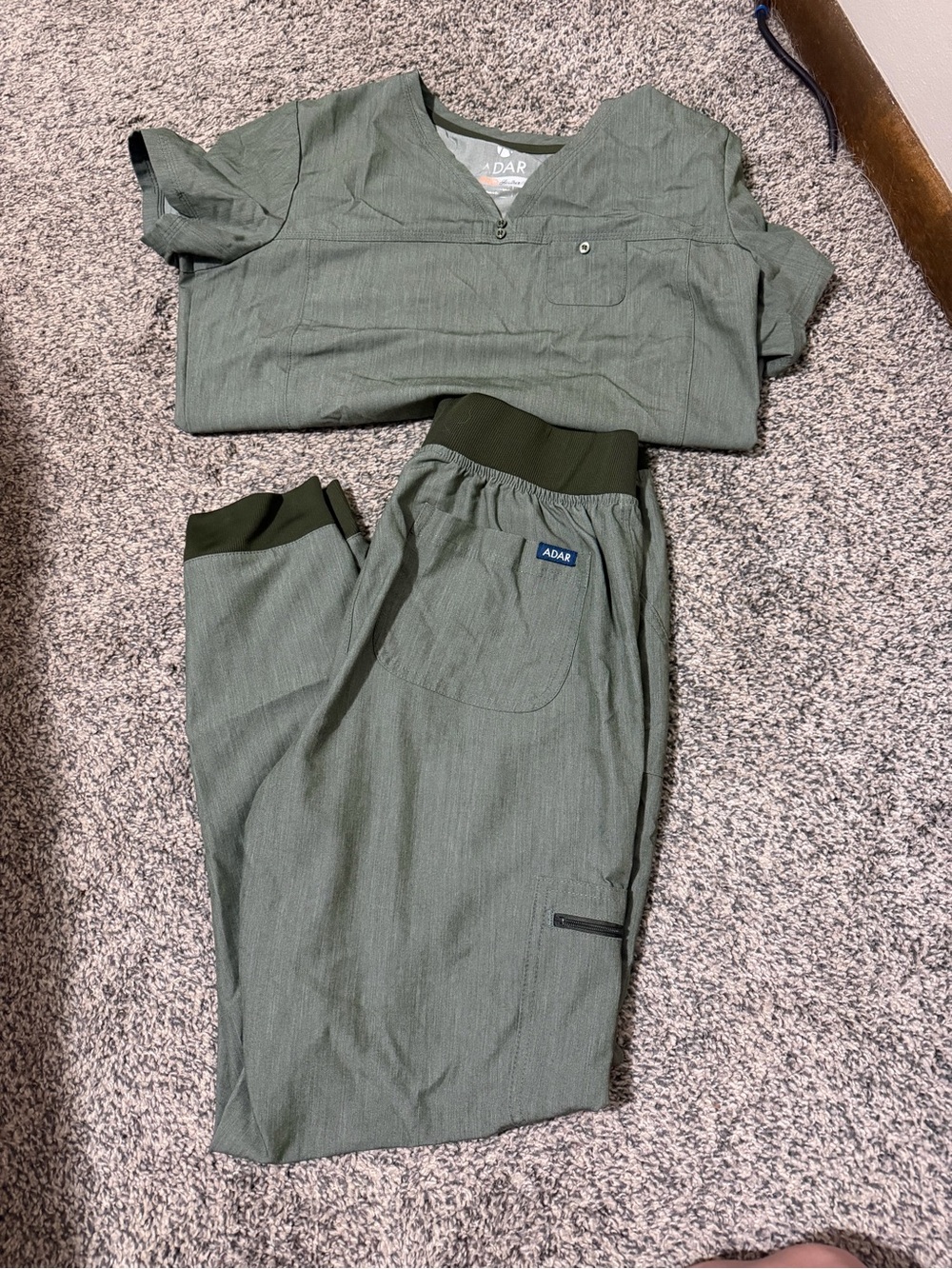 Adar Womens jogger scrub set
